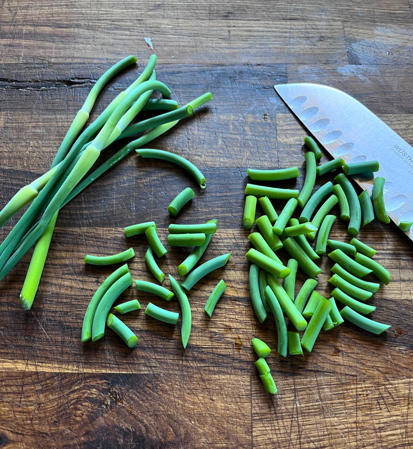 Preserving Garlic Scapes in Oil: Easy Steps for Beginners - Mossy ...